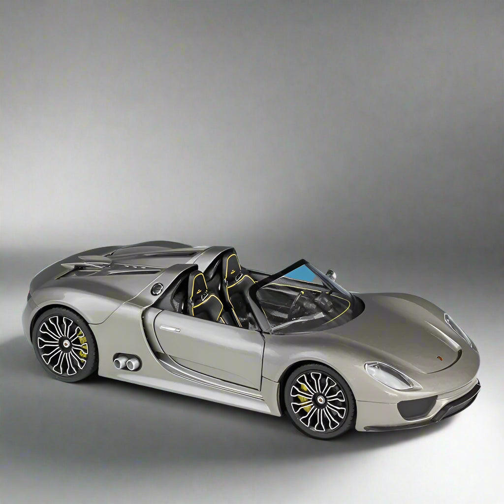 Porsche 918 Spyder Premium Diecast Model 1:24