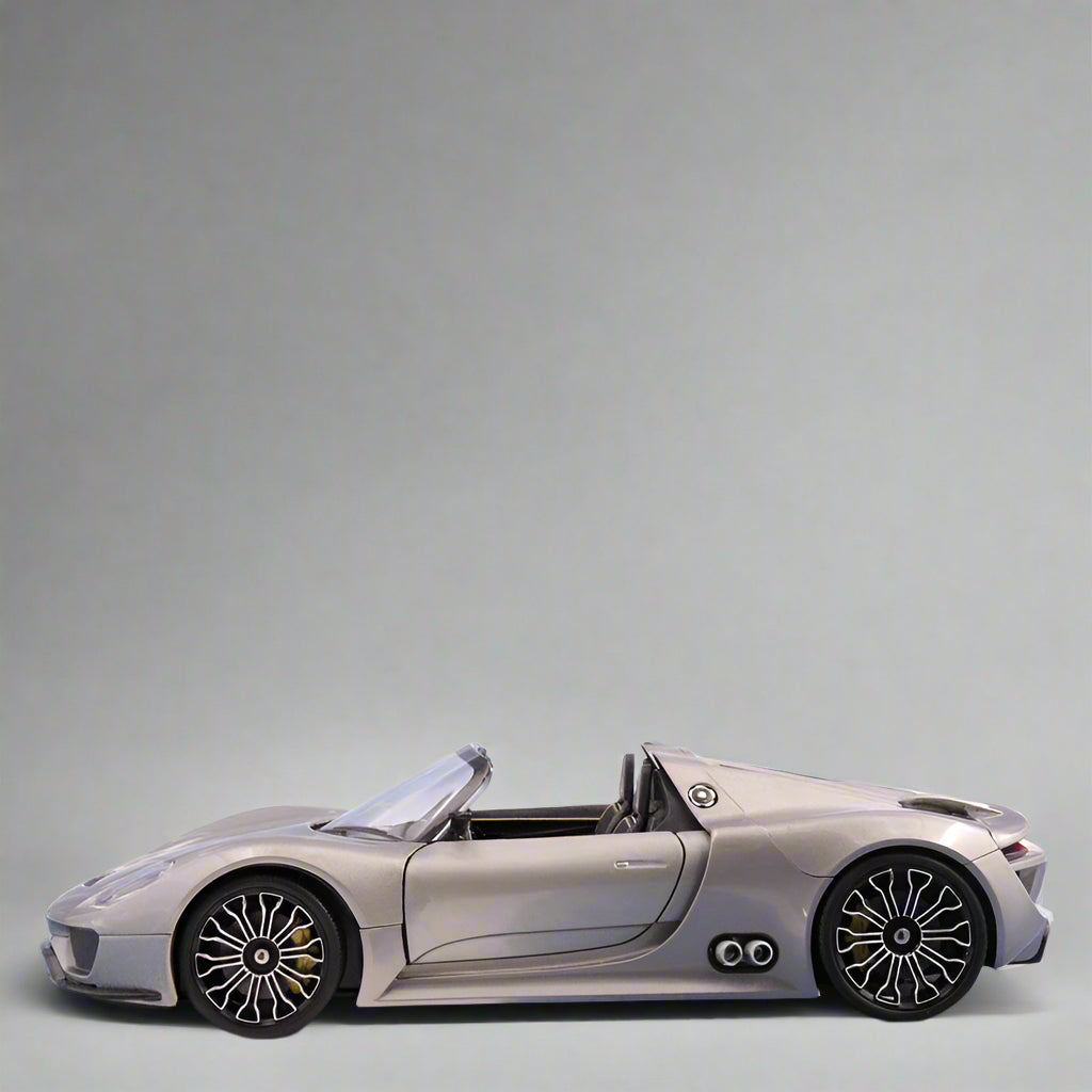 Porsche 918 Spyder Premium Diecast Model 1:24