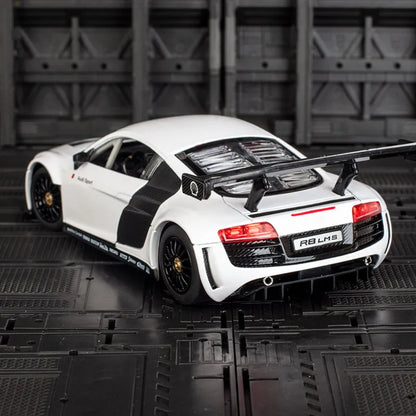 Audi R8 LMS Premium Diecast Model 1:24