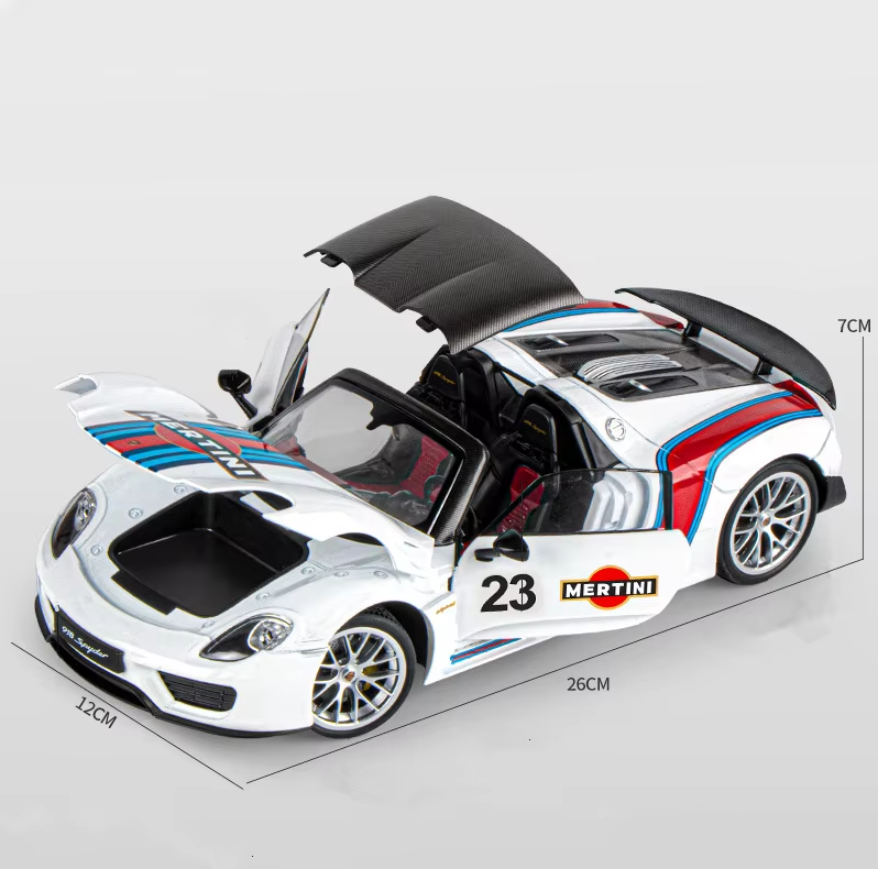 Porsche 918 Spyder Diecast Model 1:18