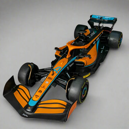 McLaren F1 Car Premium Diecast Model 1:24